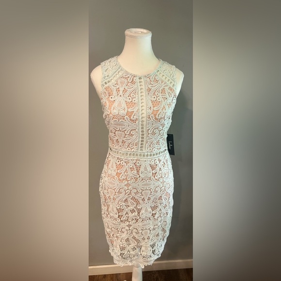 Lulu’s Lace Easter Wedding Bridal Baby Shower Dress - Picture 1 of 3